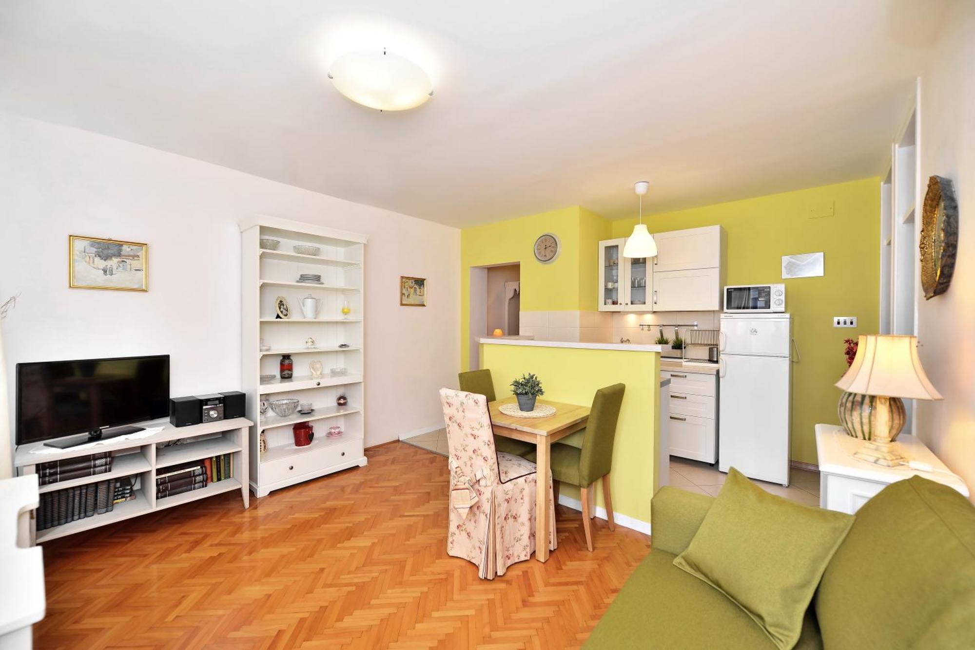 Apartments Zoran Split Ruang foto