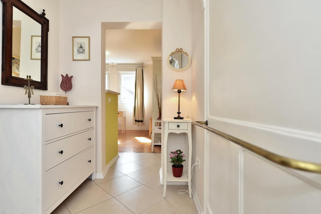 Apartments Zoran Split Ruang foto